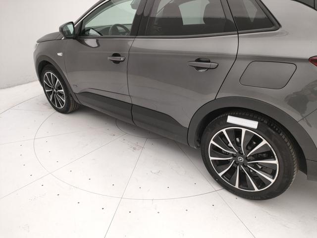 OPEL Grandland X usata, con Volante in pelle