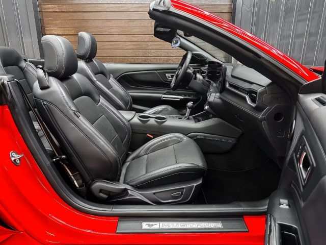 FORD Mustang usata, con Fari LED