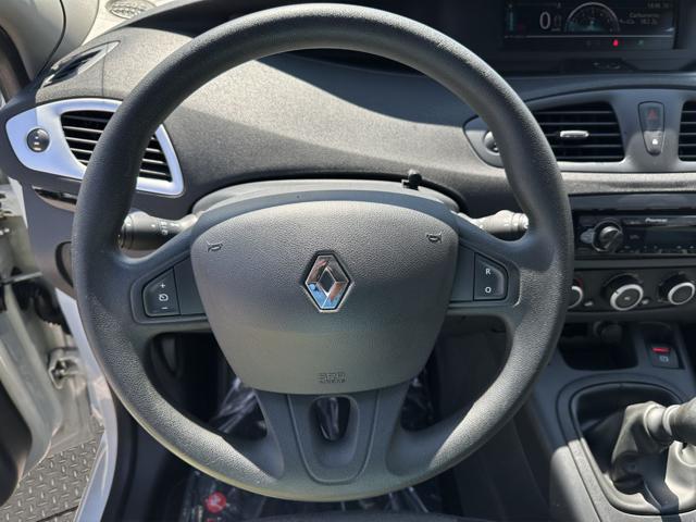 RENAULT Scenic usata, con Boardcomputer