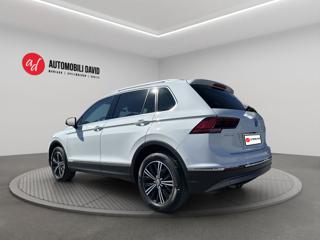 VOLKSWAGEN Tiguan usata, con Airbag laterali