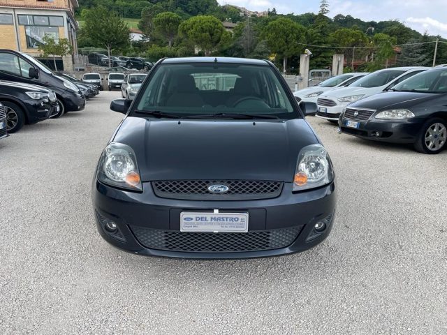 FORD Fiesta usata, con Sedile posteriore sdoppiato