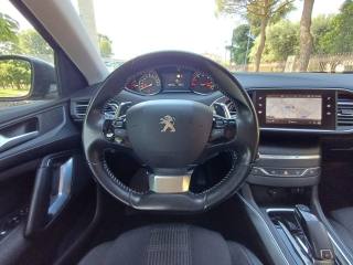 PEUGEOT 308 usata, con Volante in pelle