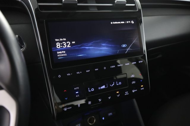HYUNDAI Tucson usata 10