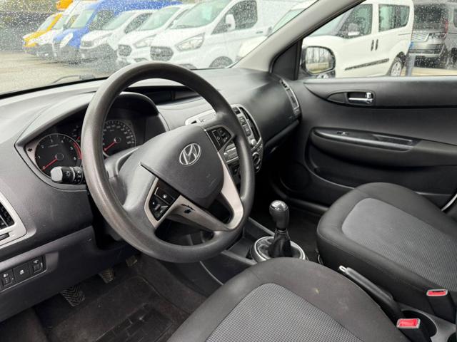 HYUNDAI i20 usata, con Alzacristalli elettrici