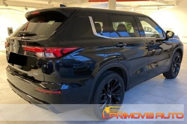 MITSUBISHI Outlander usata, con Autoradio