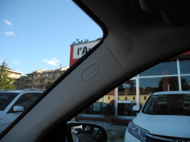 MERCEDES-BENZ GLC 250 usata, con Airbag testa