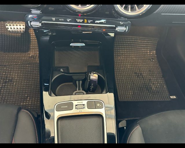 MERCEDES-BENZ A 180 usata, con Fendinebbia