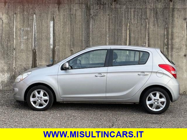 HYUNDAI i20 usata, con Alzacristalli elettrici