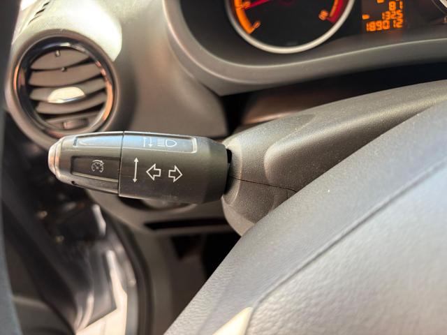 OPEL Corsa usata, con Volante multifunzione