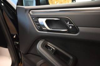 PORSCHE Macan usata 68