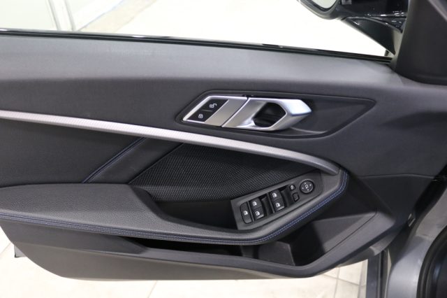BMW 116 usata, con Fari LED