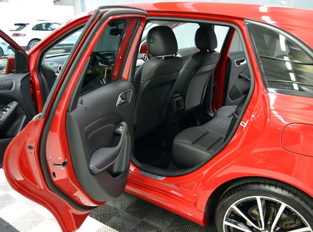 MERCEDES-BENZ B 180 usata, con Airbag laterali