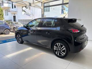 PEUGEOT 208 usata, con Boardcomputer