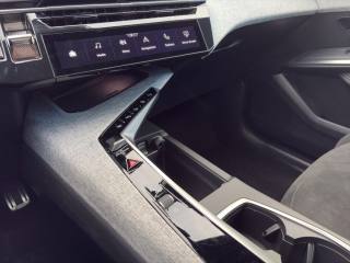 PEUGEOT 3008 usata, con Autoradio digitale