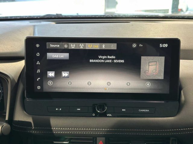 NISSAN X-Trail usata, con Autoradio digitale