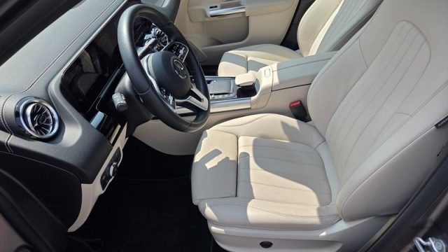 MERCEDES-BENZ GLA 250 usata, con Sistema di navigazione