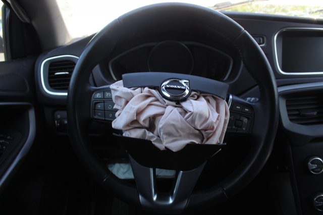 VOLVO V40 Cross Country usata, con ESP