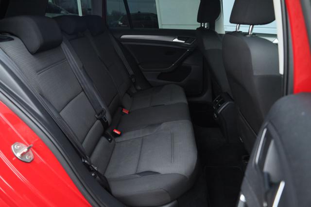 VOLKSWAGEN Golf Variant usata, con Climatizzatore