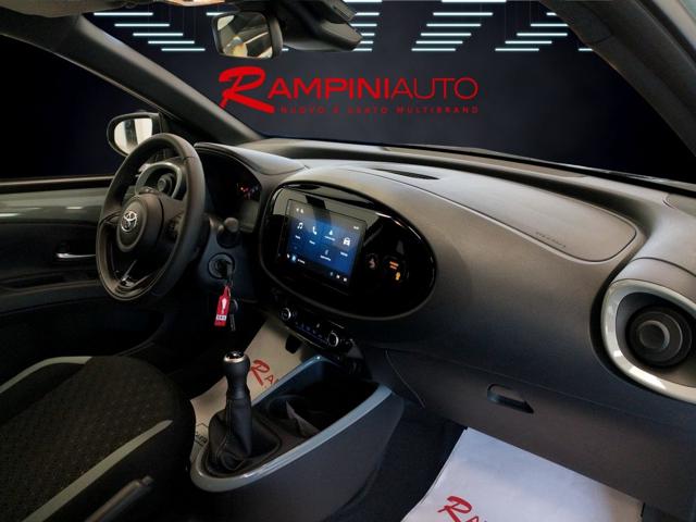 TOYOTA Aygo X usata 18