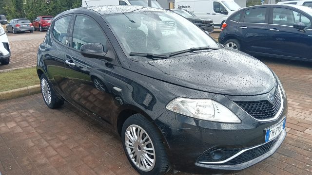 LANCIA Ypsilon usata, con Airbag