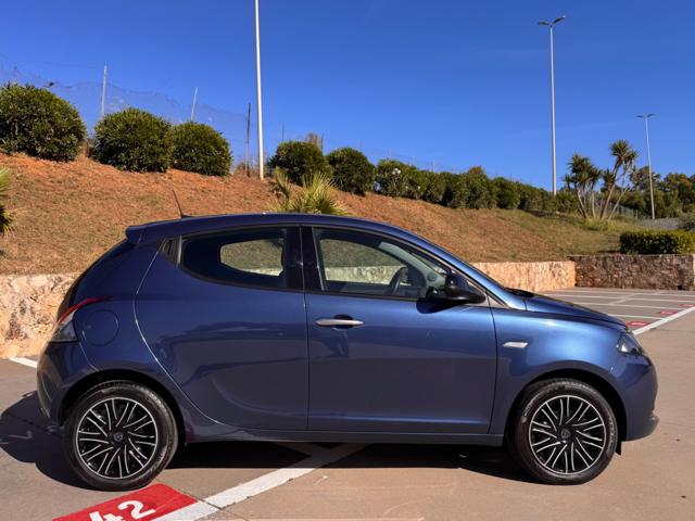 LANCIA Ypsilon usata, con Autoradio