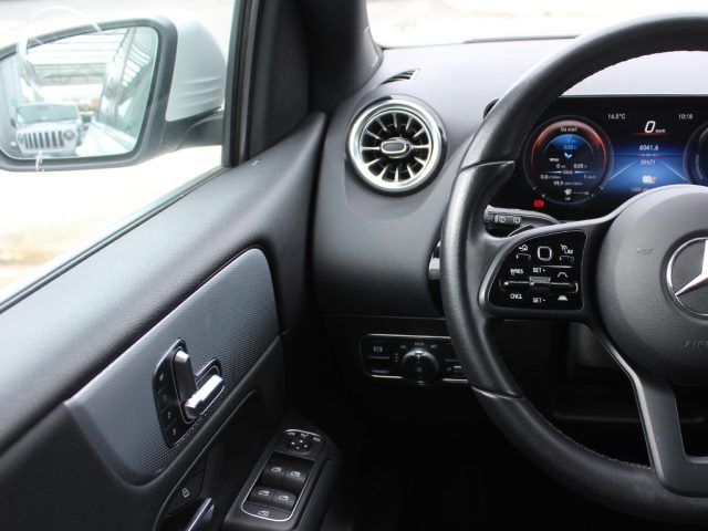 MERCEDES-BENZ B 250 usata, con USB