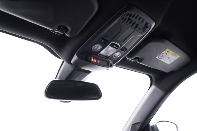 PEUGEOT 2008 usata, con Luci diurne LED