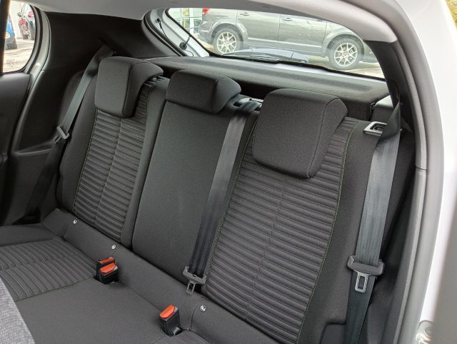 PEUGEOT 208 usata, con Controllo automatico clima