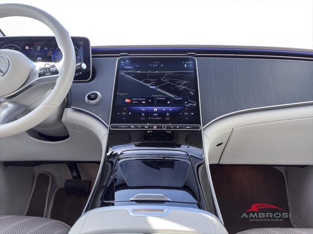 MERCEDES-BENZ EQE usata 13