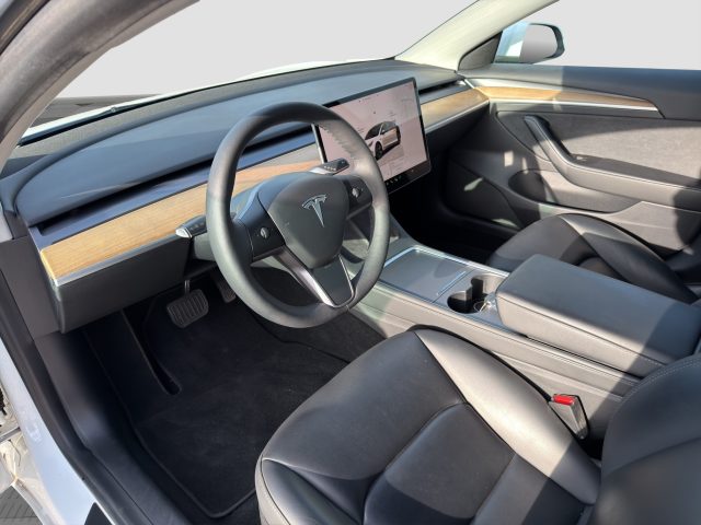 TESLA Model 3 usata 8