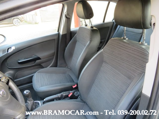 OPEL Corsa usata, con Specchietti laterali elettrici