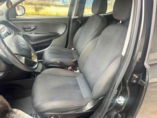 LANCIA Ypsilon usata, con ESP