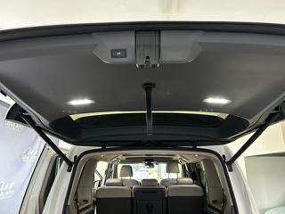 VOLKSWAGEN Multivan usata, con Monitoraggio pressione pneumatici