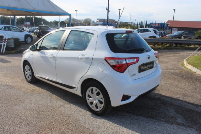 TOYOTA Yaris usata 22