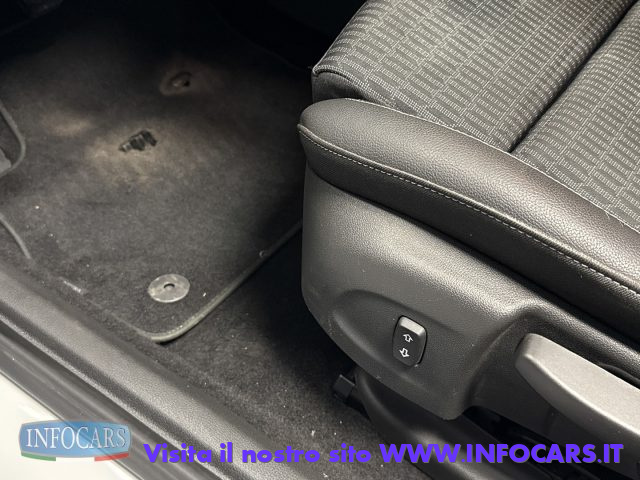 OPEL Astra usata, con USB