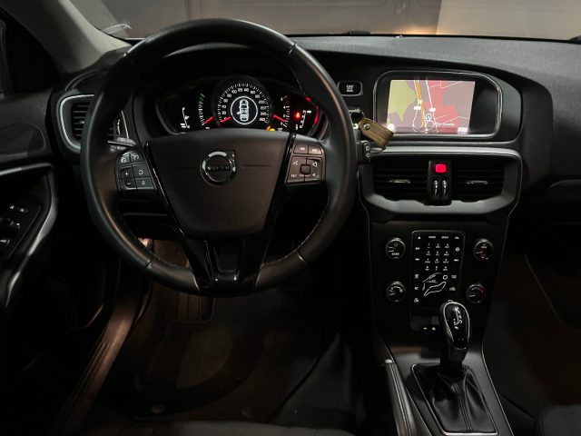 VOLVO V40 usata, con Autoradio