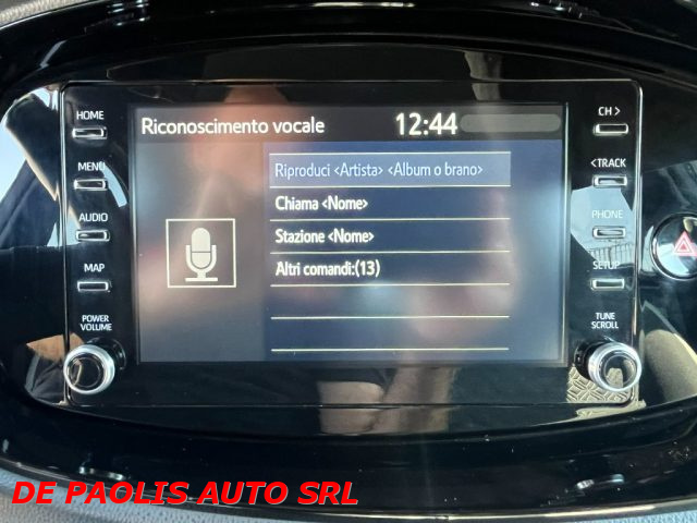 TOYOTA Aygo X usata, con USB