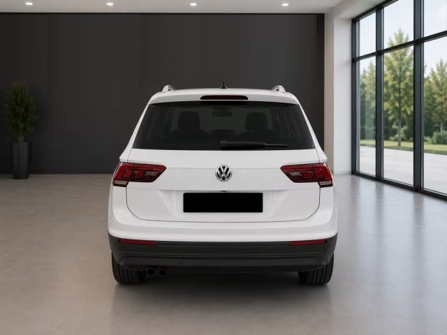 VOLKSWAGEN Tiguan usata, con Alzacristalli elettrici