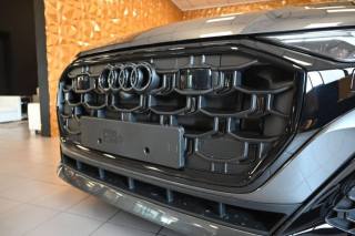 AUDI Q8 usata 16