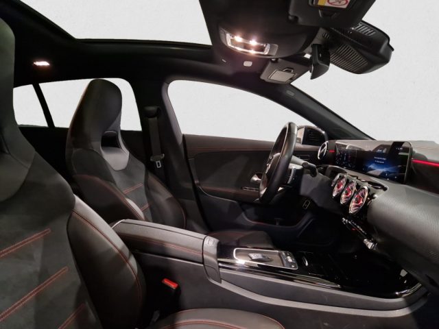 MERCEDES-BENZ CLA 200 usata, con Controllo trazione