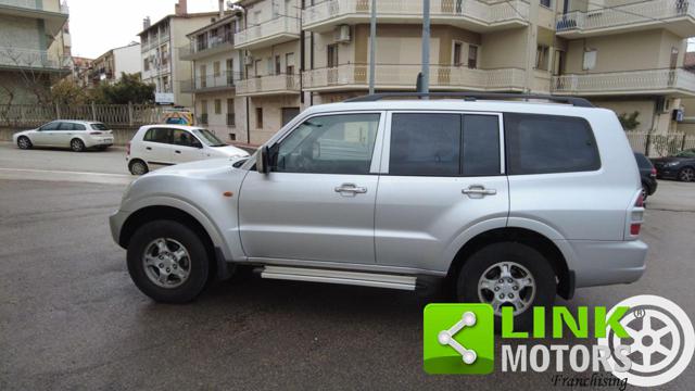 MITSUBISHI Pajero usata, con Airbag laterali