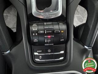 PORSCHE Cayenne usata, con Lettore CD
