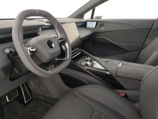 LOTUS Eletre usata, con Sistema di navigazione