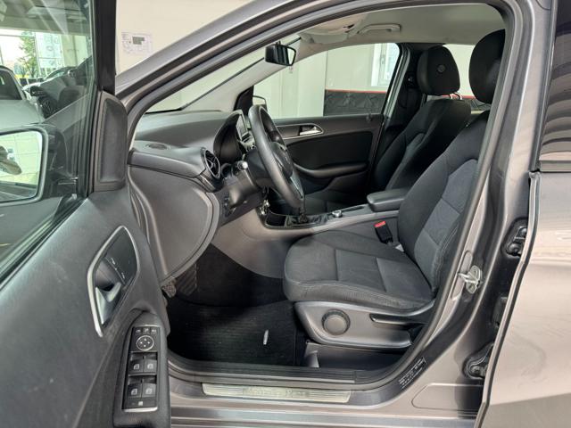 MERCEDES-BENZ B 180 usata, con Cerchi in lega