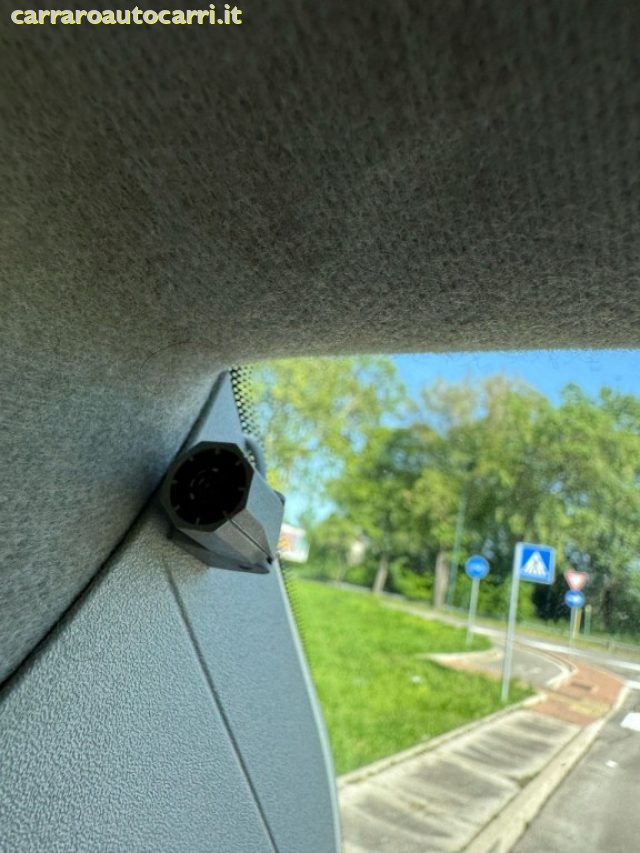 VOLKSWAGEN Transporter usata 24
