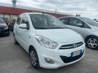 HYUNDAI i10 usata, con Airbag