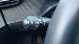 PEUGEOT 2008 usata, con Volante multifunzione