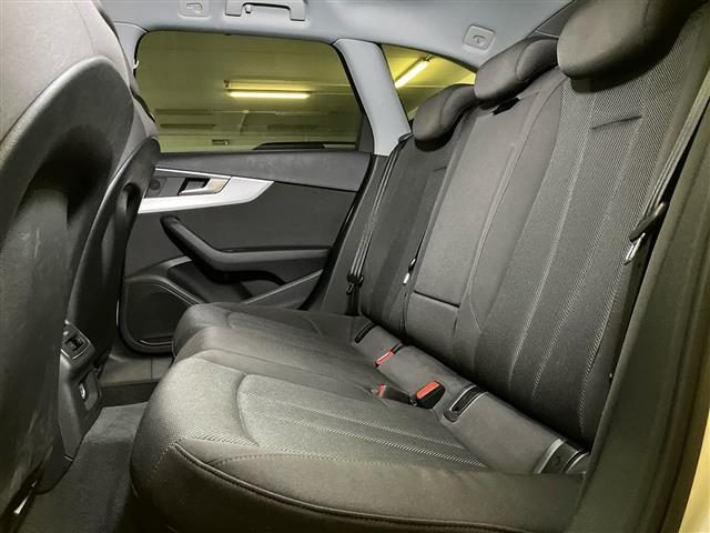 AUDI A4 usata, con Autoradio digitale