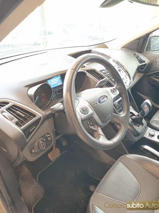 FORD Kuga usata, con Fendinebbia