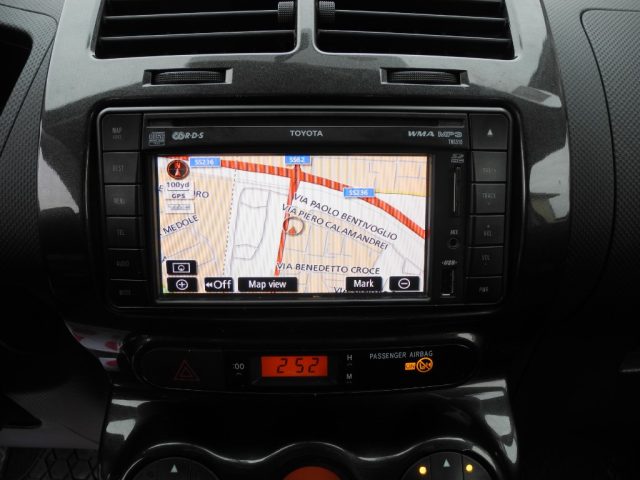 TOYOTA Urban Cruiser usata, con Touch screen